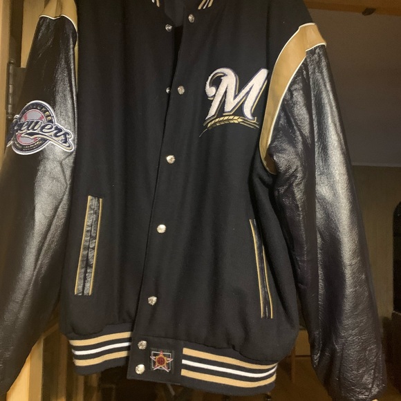 Jacket - Picture 3 of 5